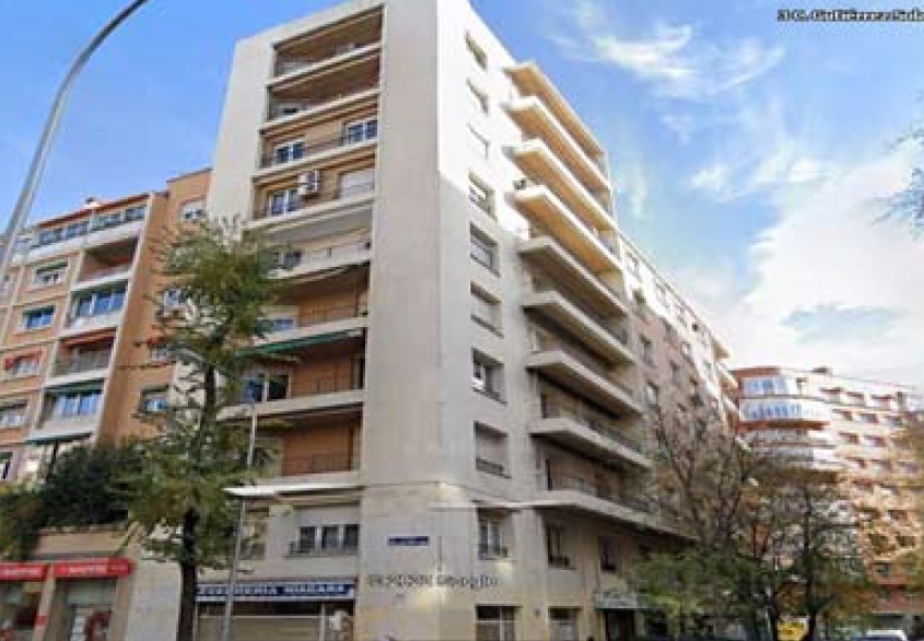 15 Viviendas Y 6 Locales